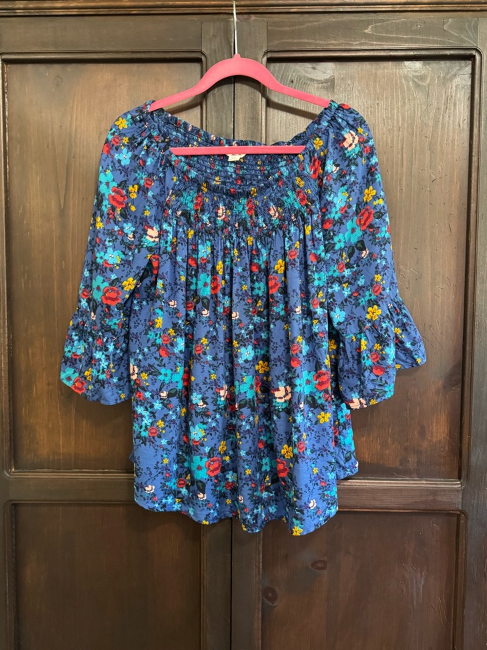 Beachlunchlounge Blue Floral Smocked Peasant Top size Large Boho Cottagecore